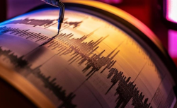 Son dakika! Deprem oldu! Kaç şiddetinde ve nerede oldu?