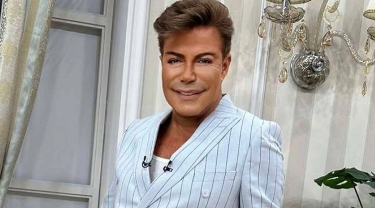 Ünlü şarkıcı Fatih Ürek hayatını kaybetti