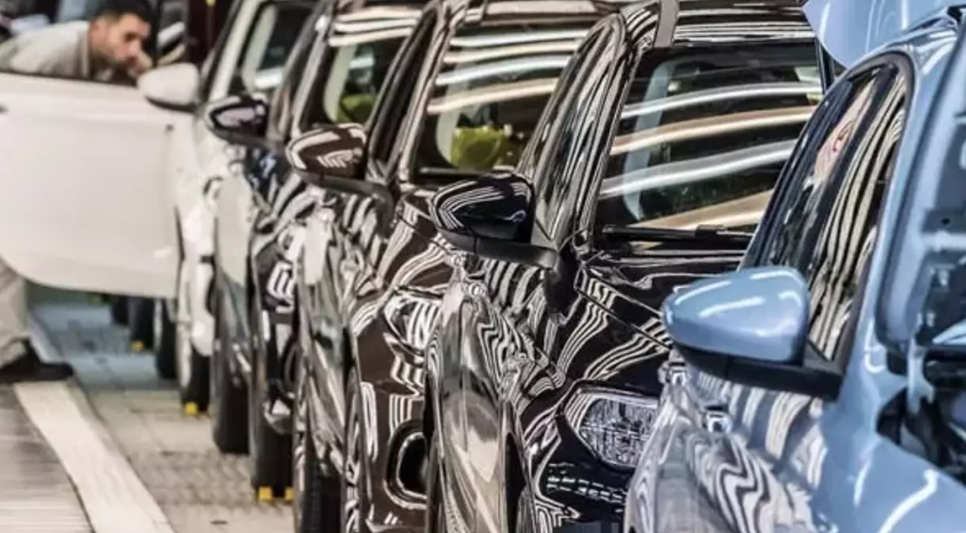 Otomotiv devinden tarihi satış rekoru: Zirve yine değişmedi