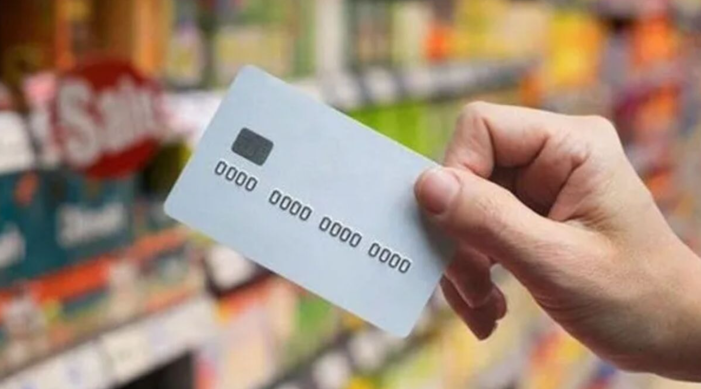 Market ve mağaza kartlarında yeni dönem: KVKK 6 ay süre tanıdı!