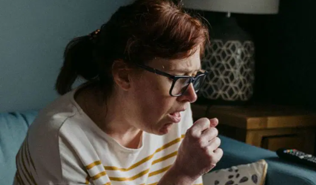 Oruç başladı, öksürükler arttı! Uzman isim uyardı: Bu hatayı yapmayın!