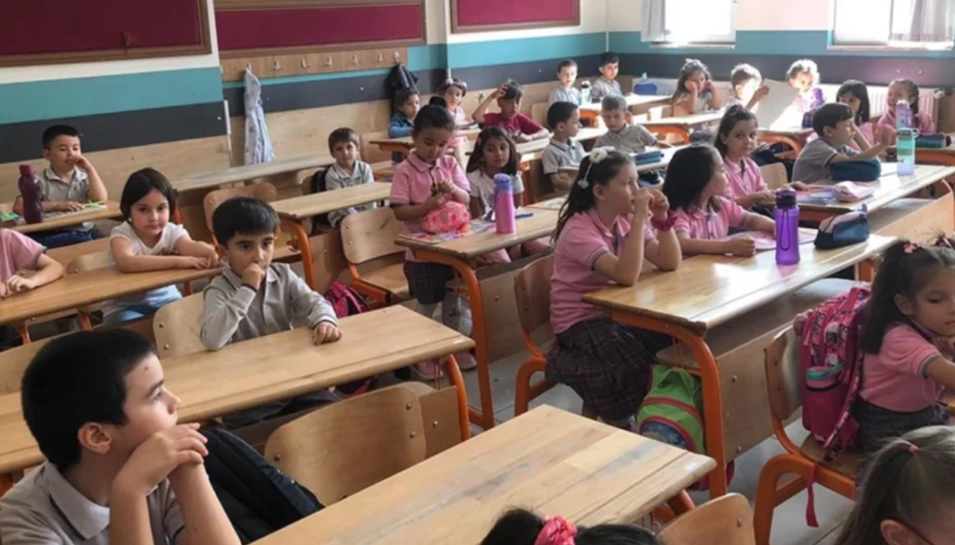 Ara tatil kalkacak mı? Kaç gün olacak? Bakan Tekin açıkladı