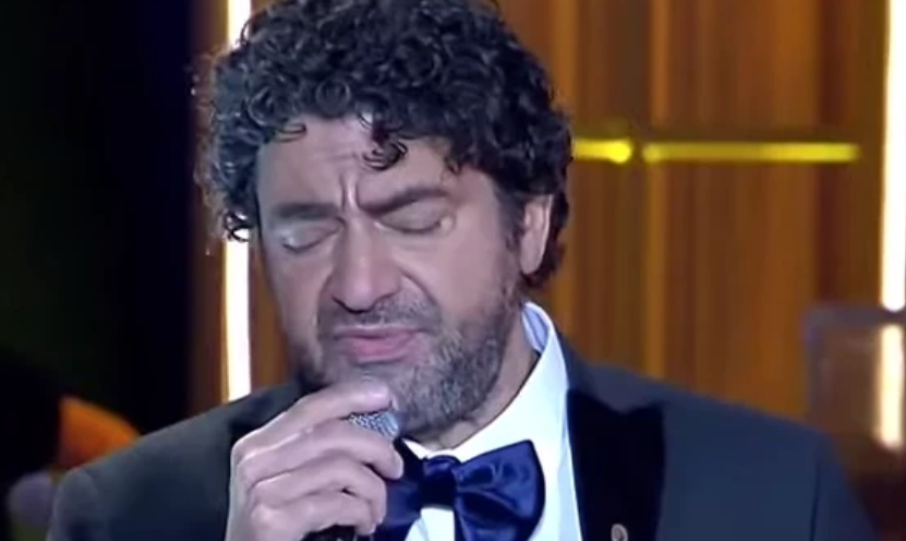 Hakan Taşıyan sahneye döndü: Çıktığı mekan şaşırttı